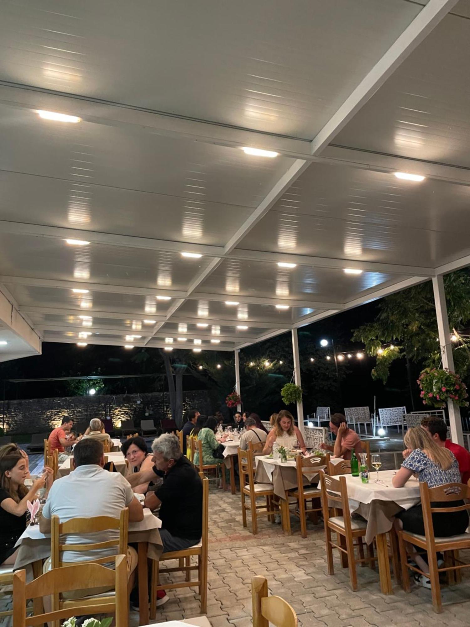 Hotel Aroma Permet Ngoại thất bức ảnh
