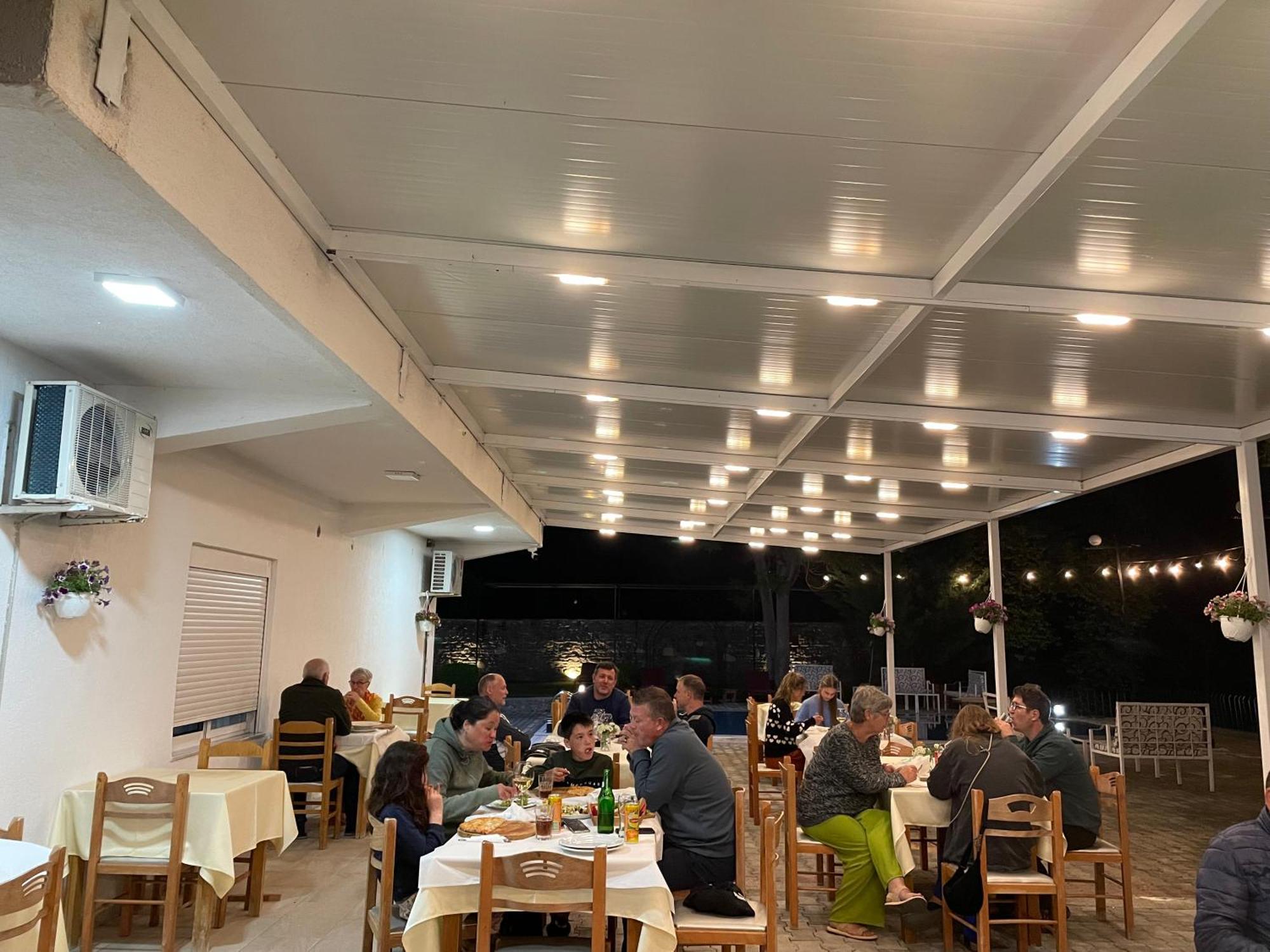 Hotel Aroma Permet Ngoại thất bức ảnh